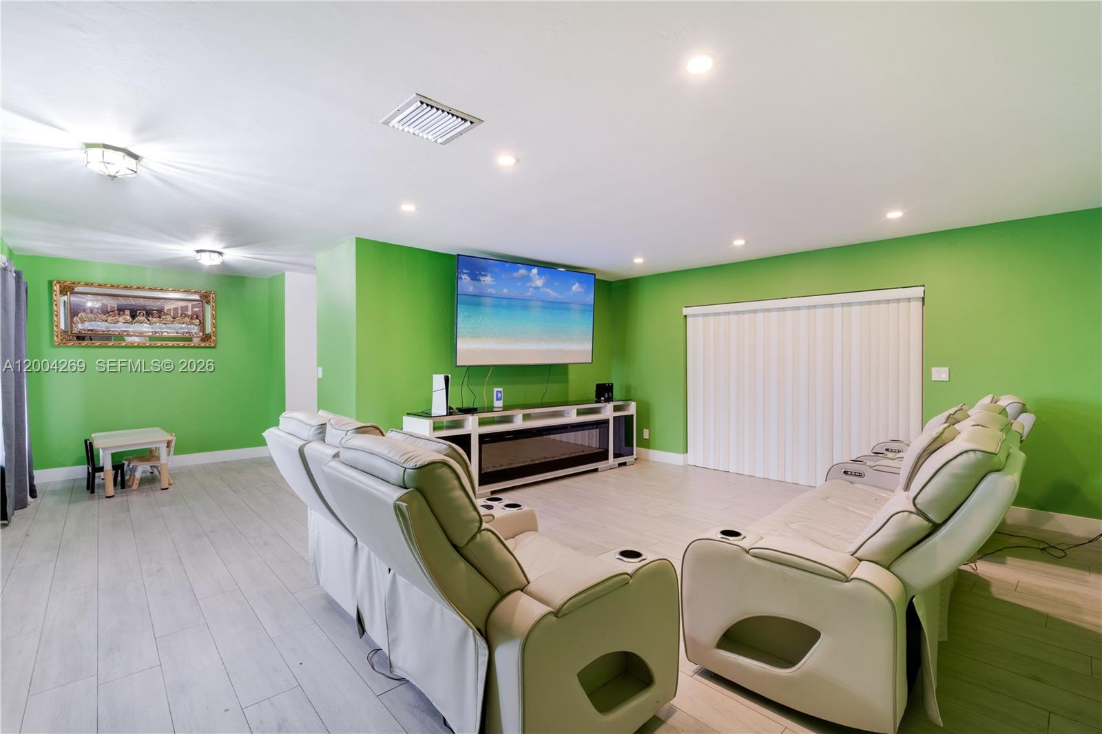 OUTSIDE URBAN DEVELOPMENT - Residential