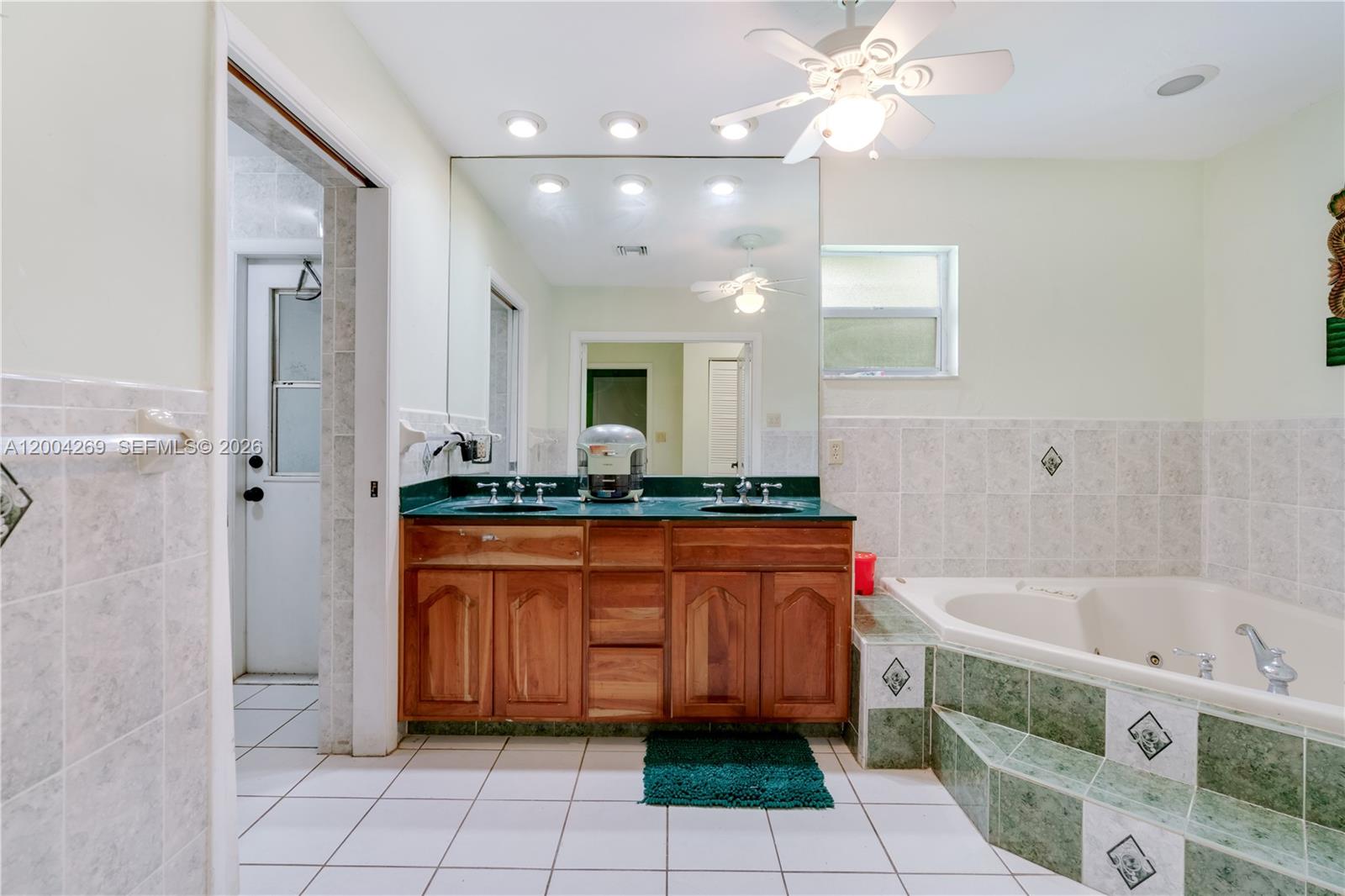 OUTSIDE URBAN DEVELOPMENT - Residential