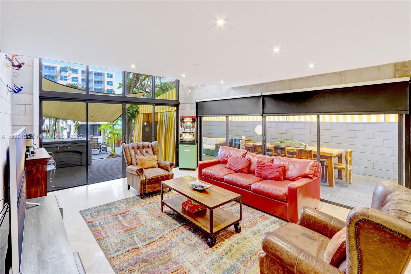 VICTORIA ISLES - Residential Lease