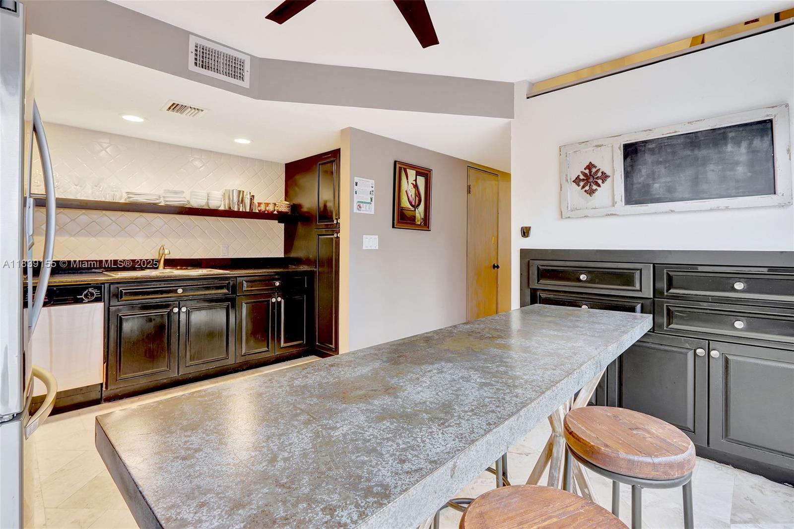 VICTORIA ISLES - Residential Lease