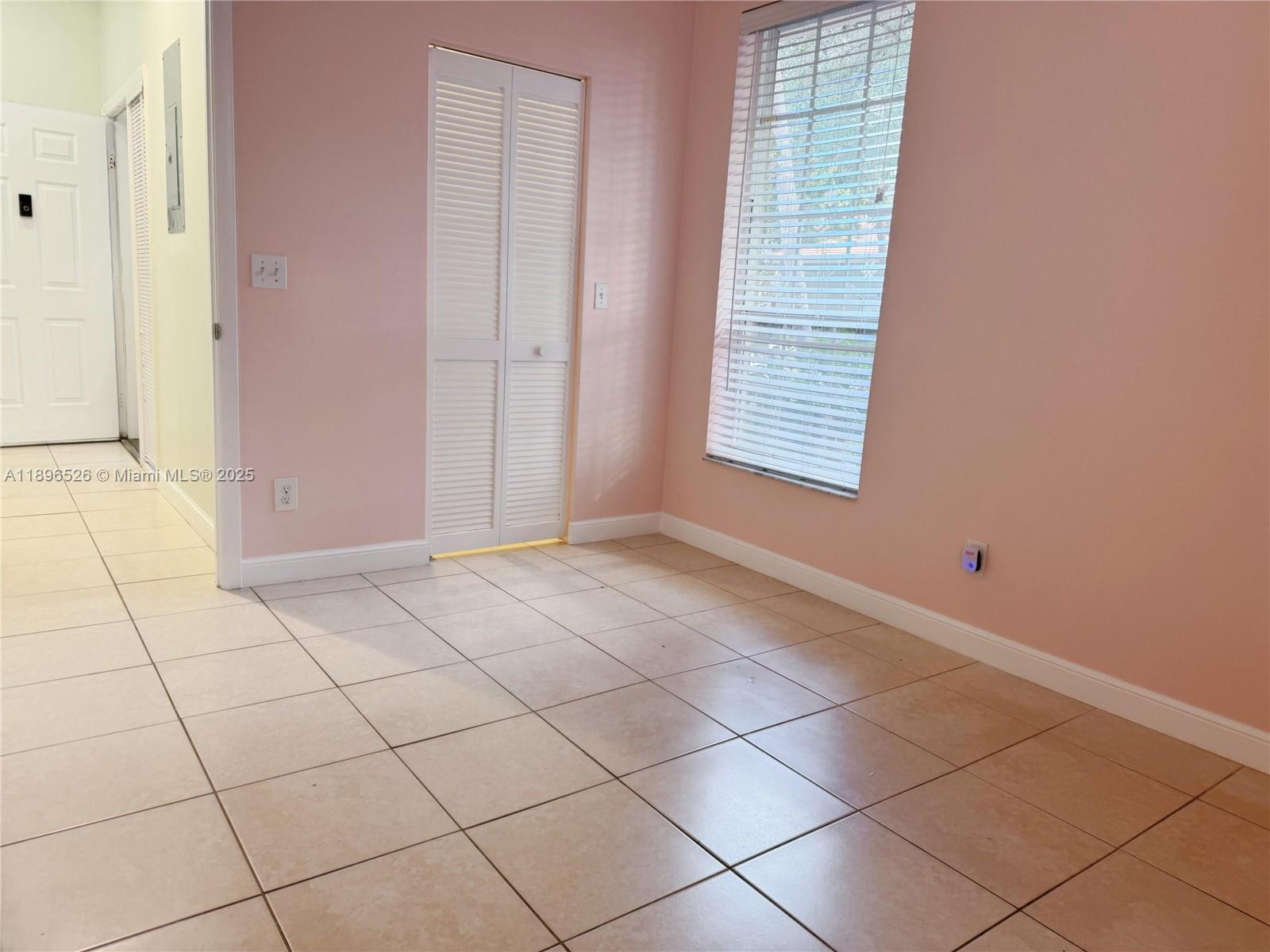 EMBASSY LAKES - Residential Lease