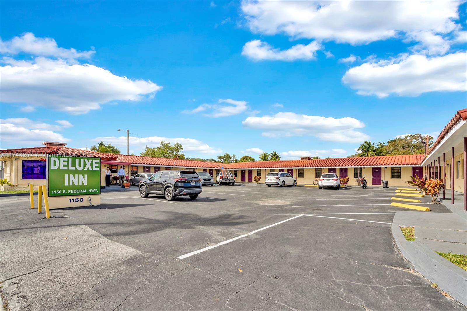 1150 S Federal Hwy
