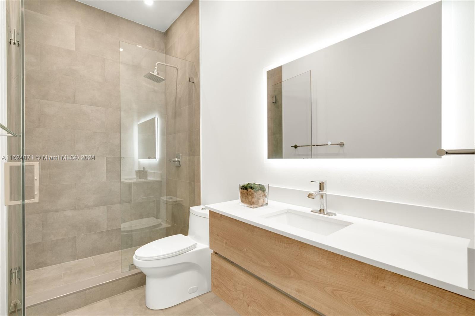 SANCTUARY AT PINECREST - Residential