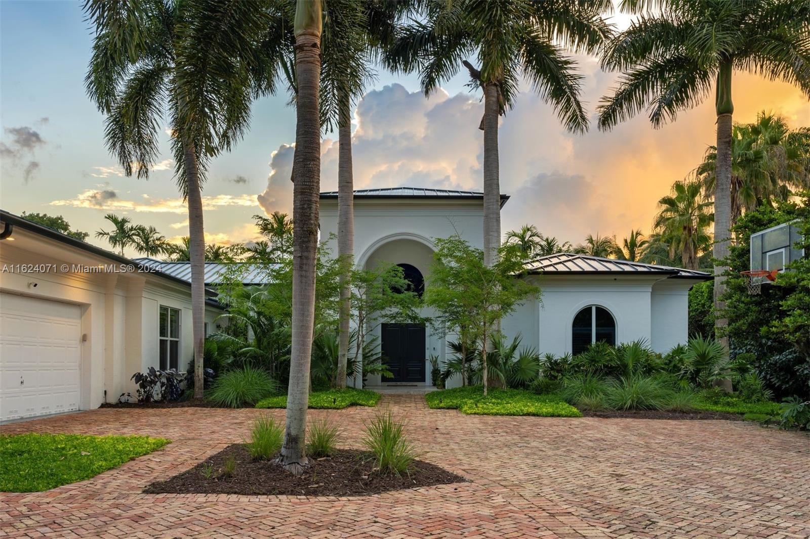 SANCTUARY AT PINECREST - Residential