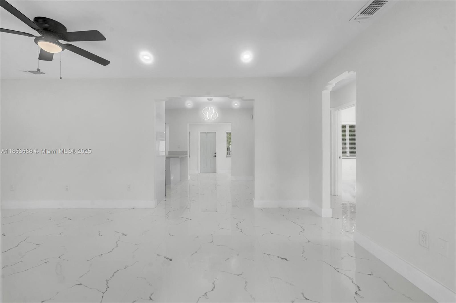 HOMEDALE - Residential