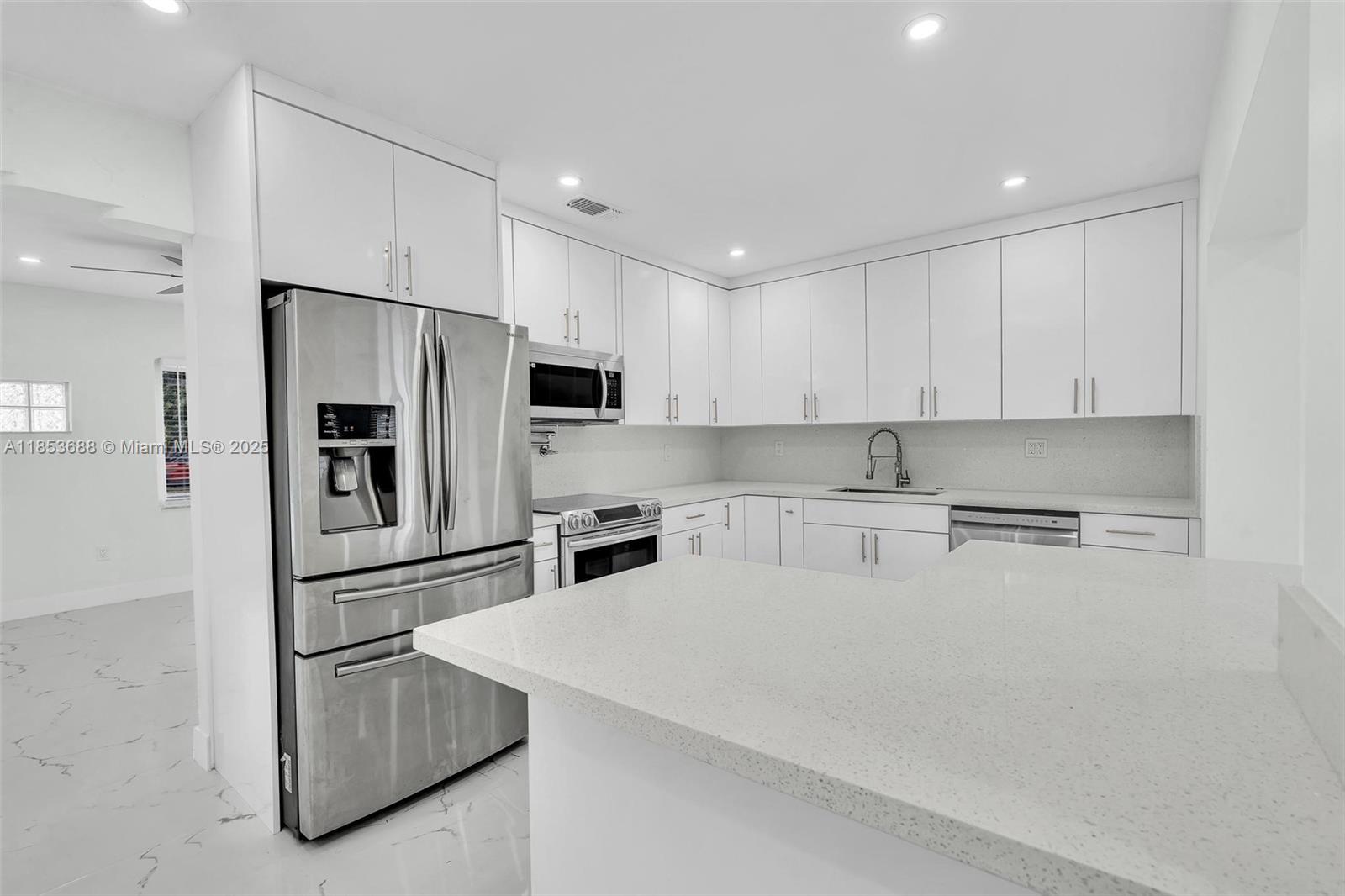 HOMEDALE - Residential