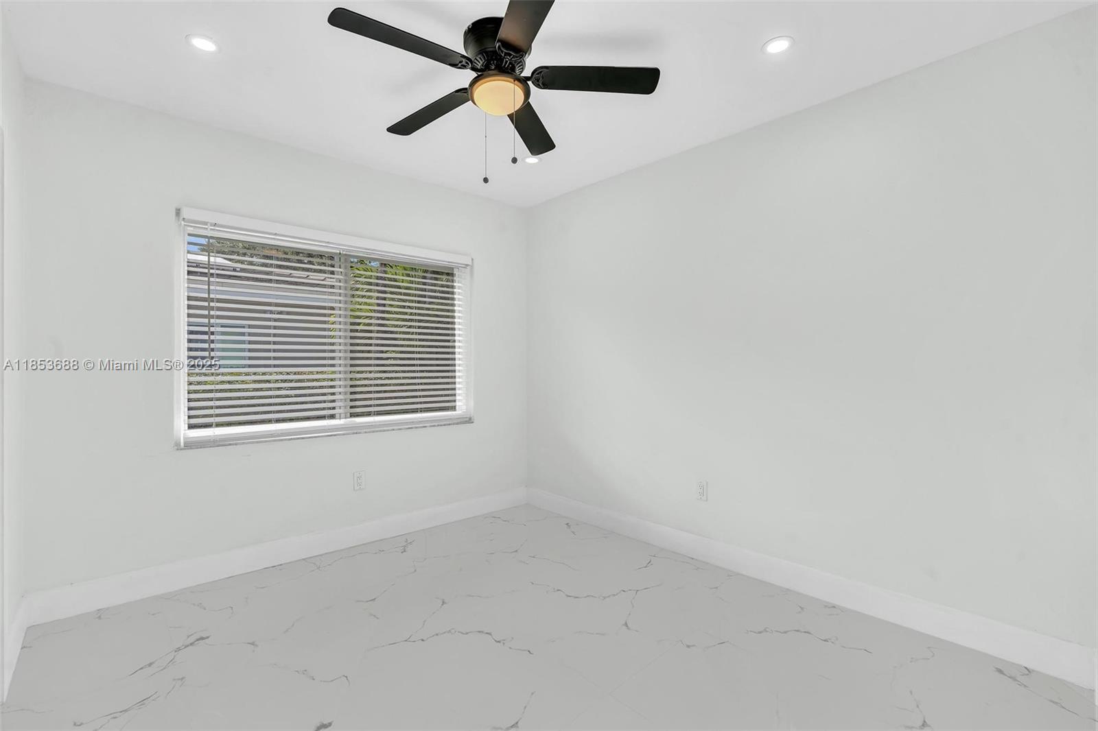 HOMEDALE - Residential