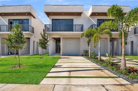 Photo of 918 NE 17th Ave, Fort Lauderdale, FL 33304 (MLS # A12012493)