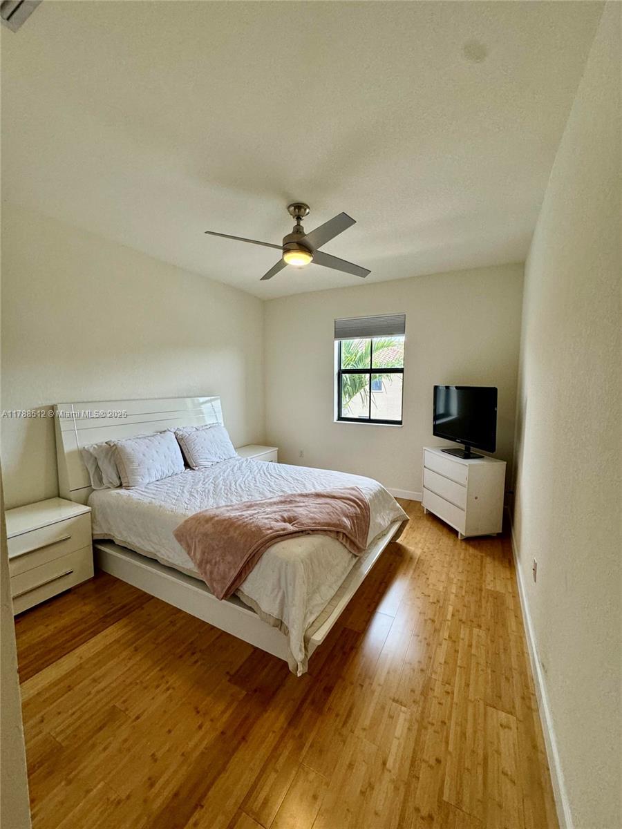 BRETON PARK AT DAVIE - Residential