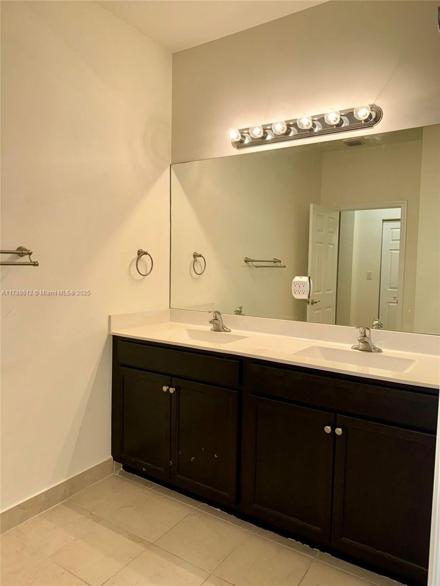 BRETON PARK AT DAVIE - Residential