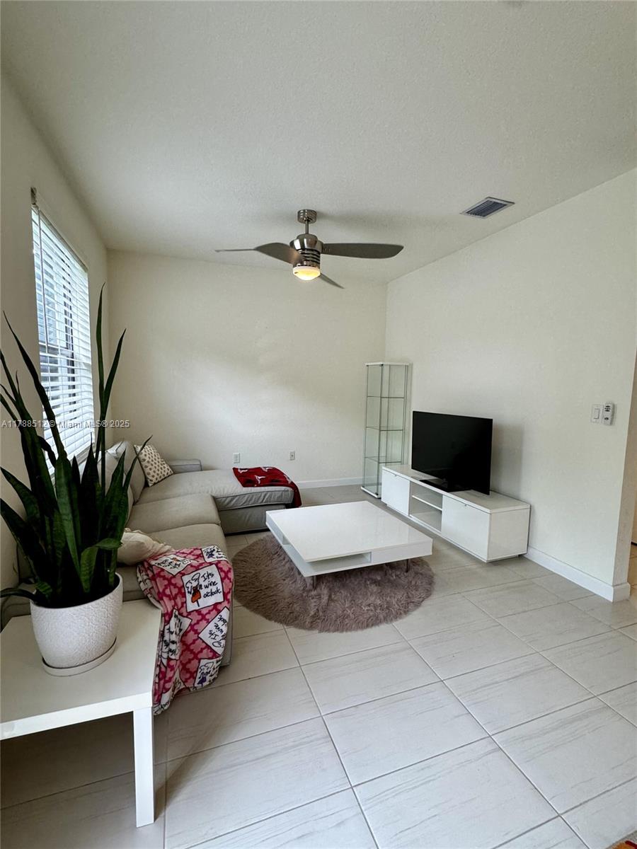 BRETON PARK AT DAVIE - Residential