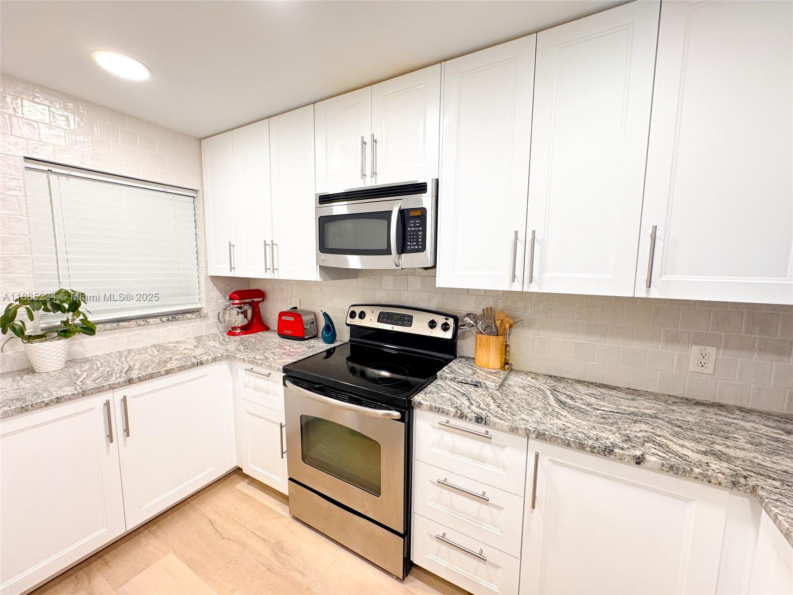 POINCIANA 1 OF PINE ISLAN - Residential