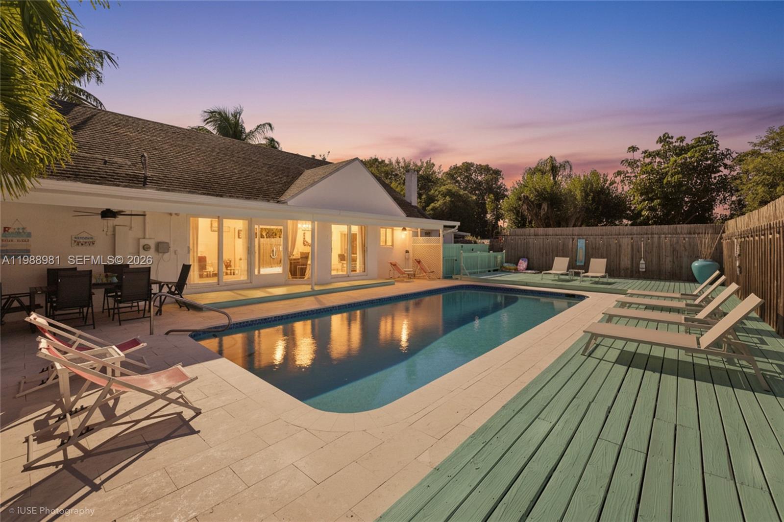 TOWN OF HALLANDALE - Residential Lease