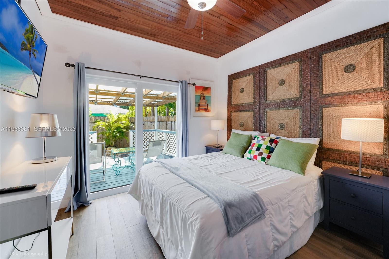 TOWN OF HALLANDALE - Residential Lease