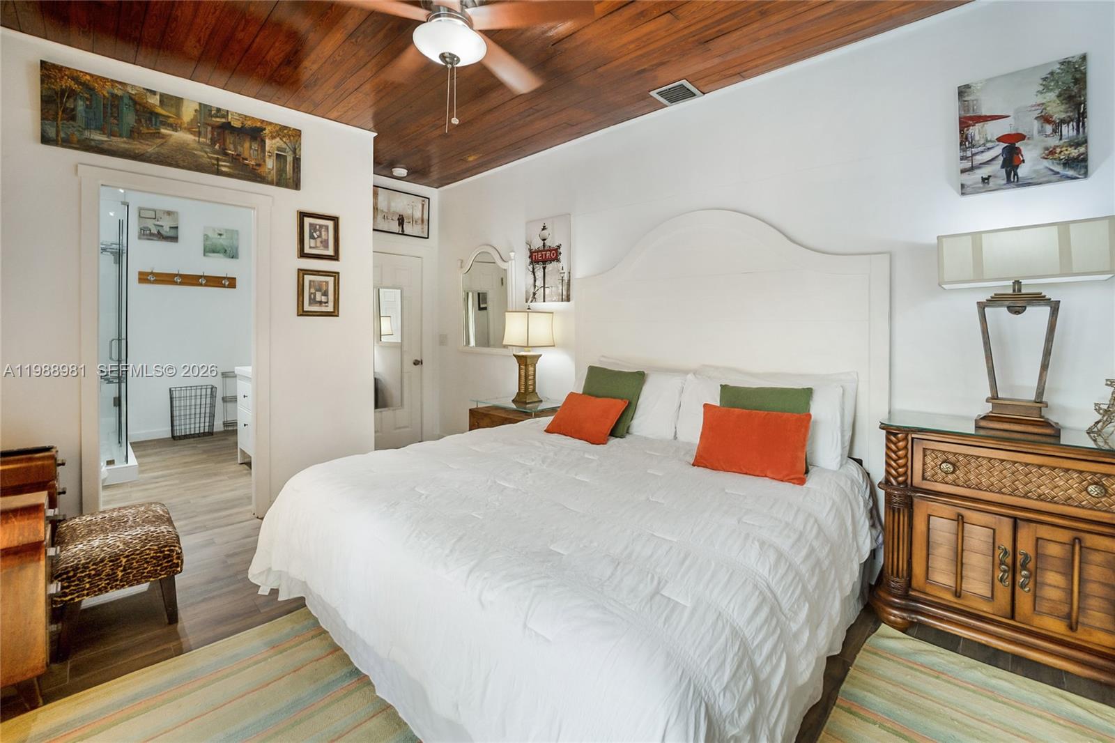 TOWN OF HALLANDALE - Residential Lease