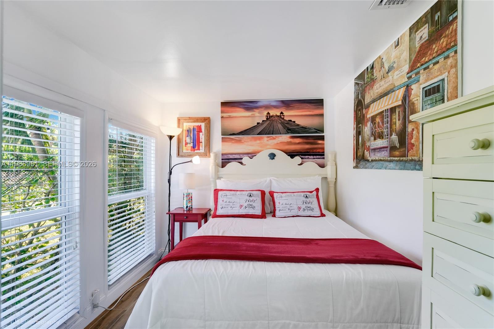 TOWN OF HALLANDALE - Residential Lease