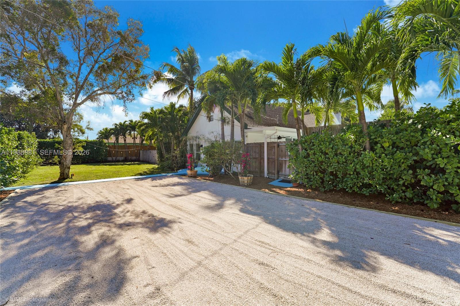 TOWN OF HALLANDALE - Residential Lease