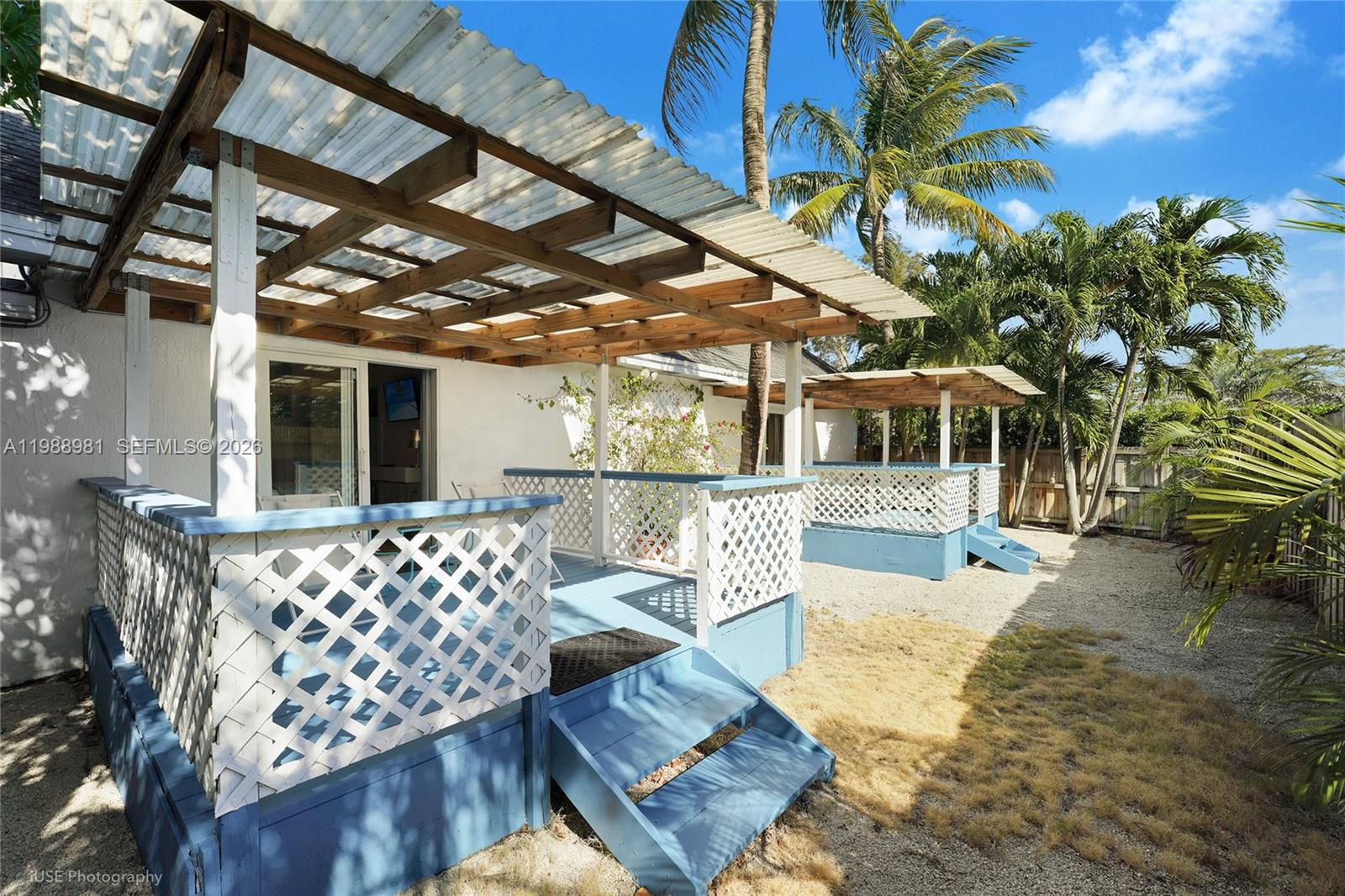 TOWN OF HALLANDALE - Residential Lease