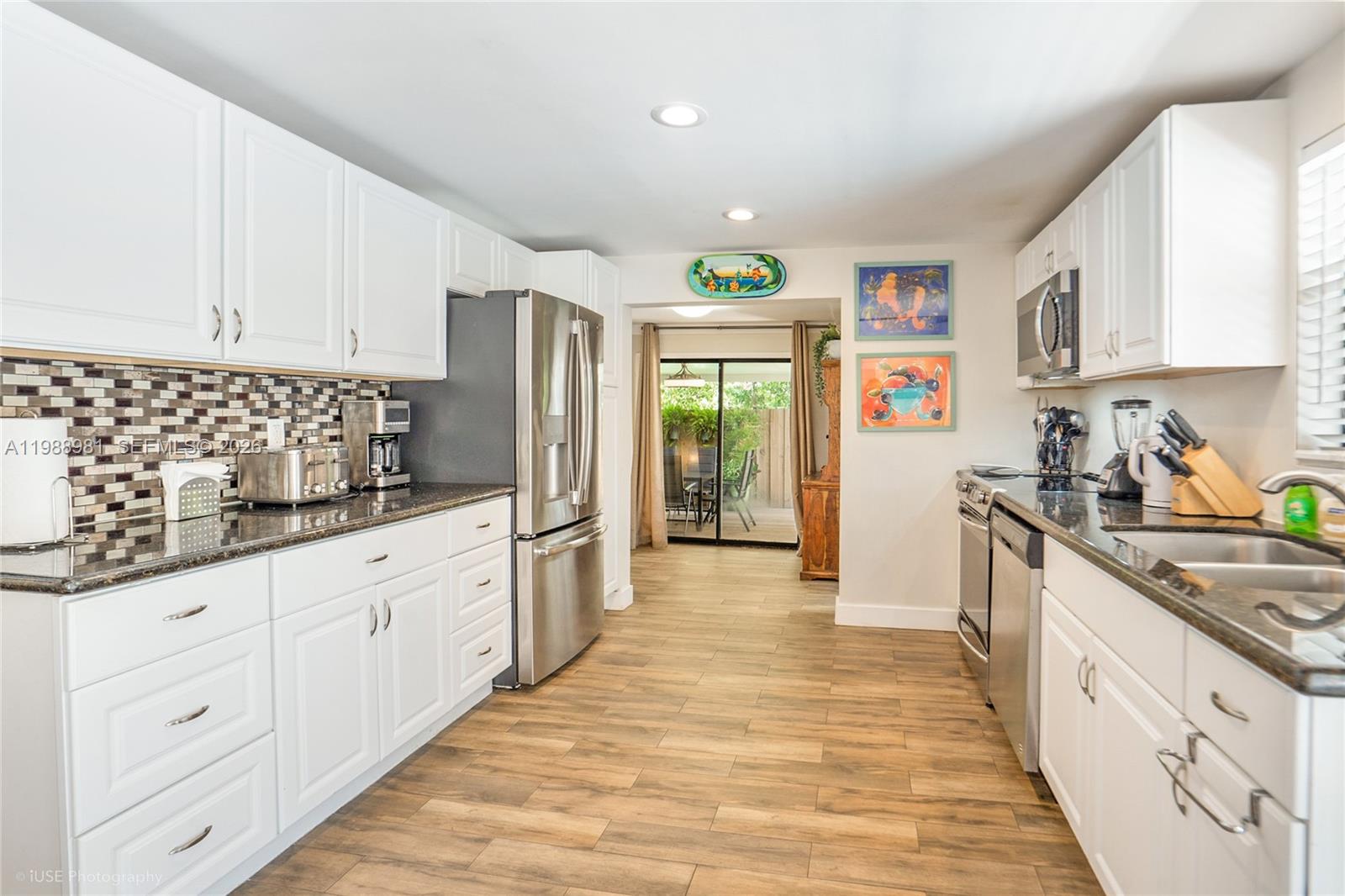 TOWN OF HALLANDALE - Residential Lease