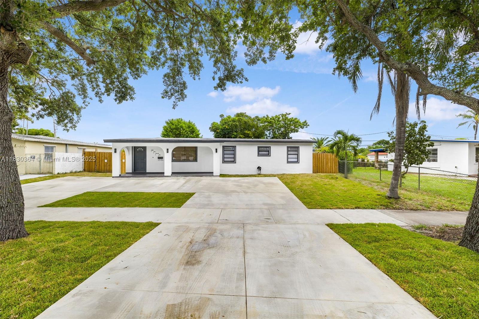 5425 SW 112th Ave