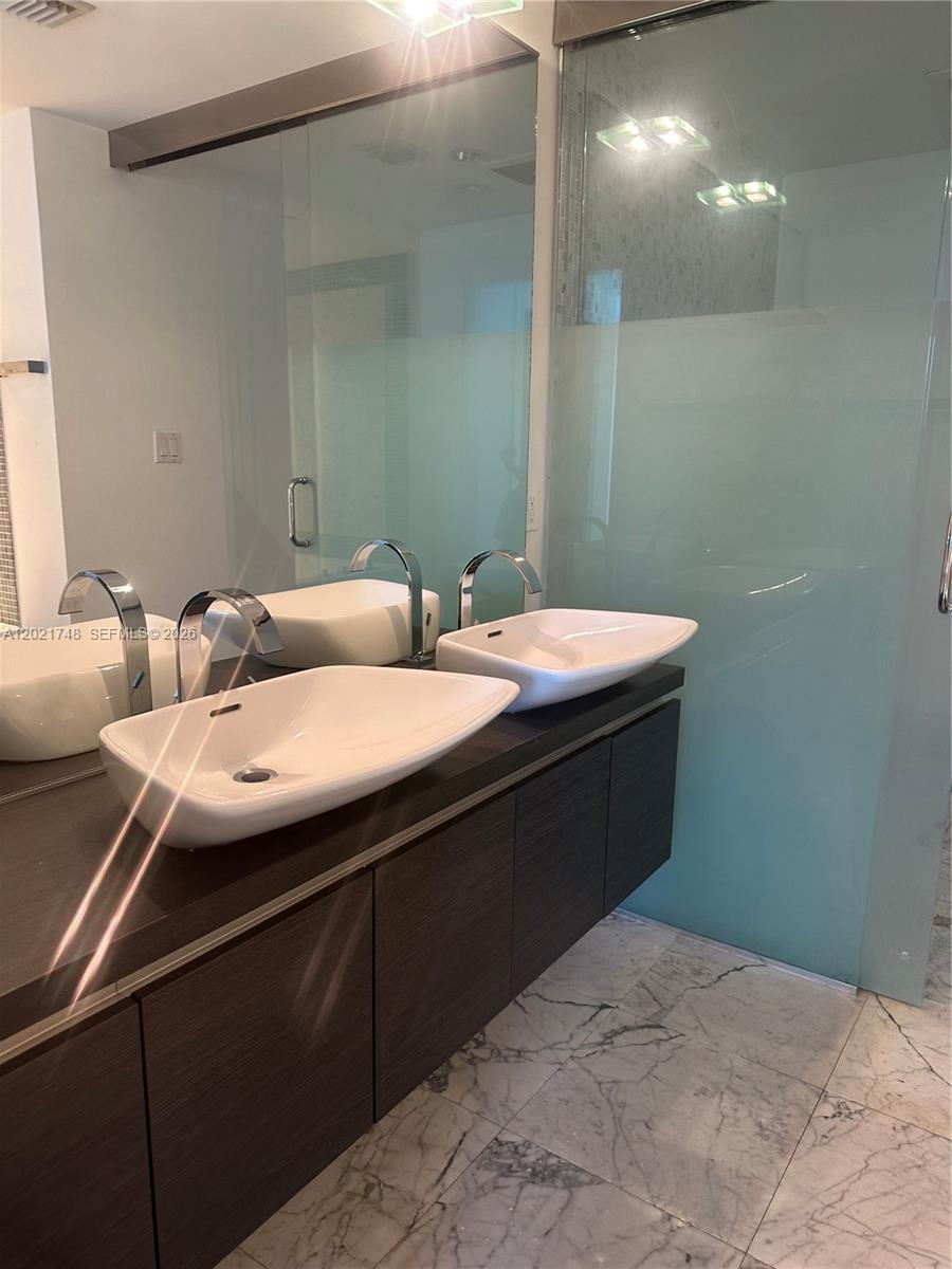 200 Biscayne Boulevard Way 4013