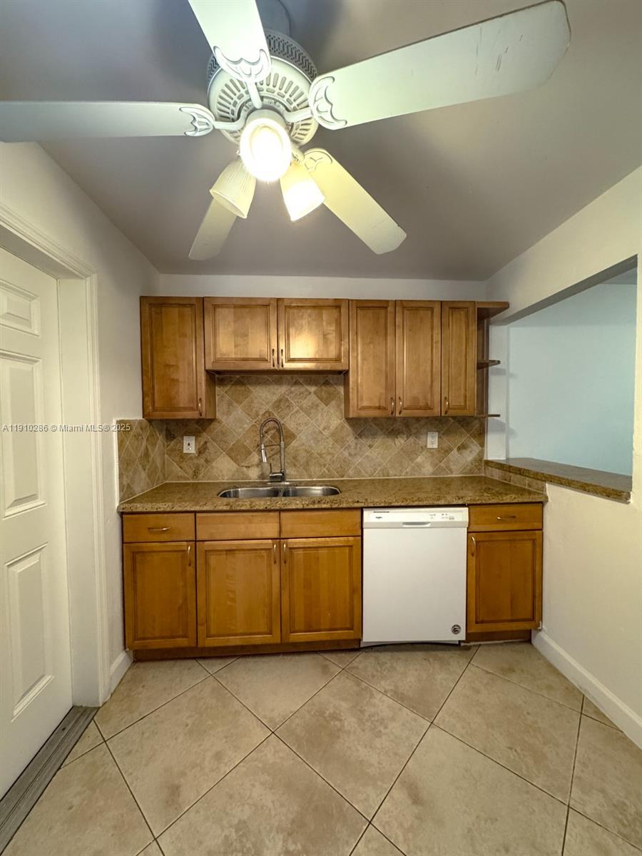 OAK GROVE - Residential Lease