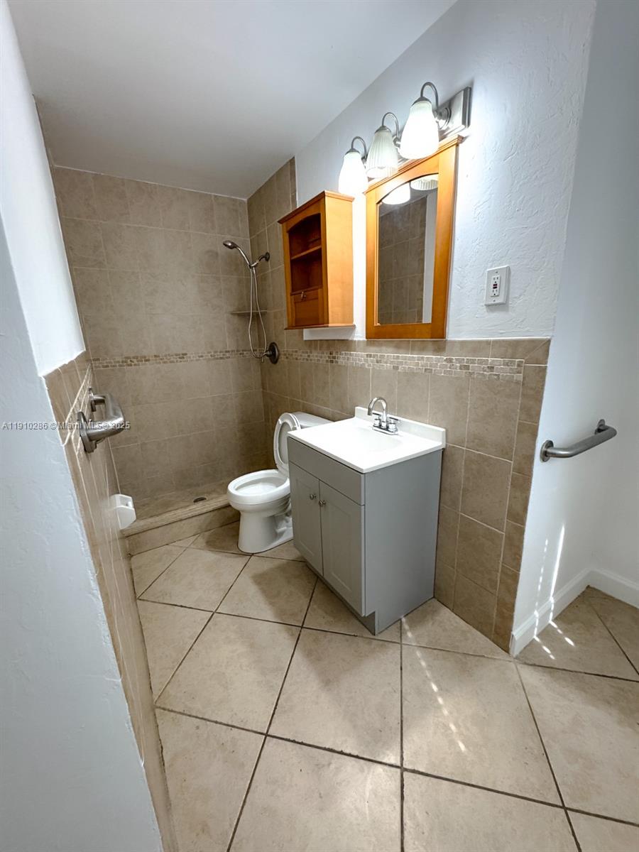 OAK GROVE - Residential Lease