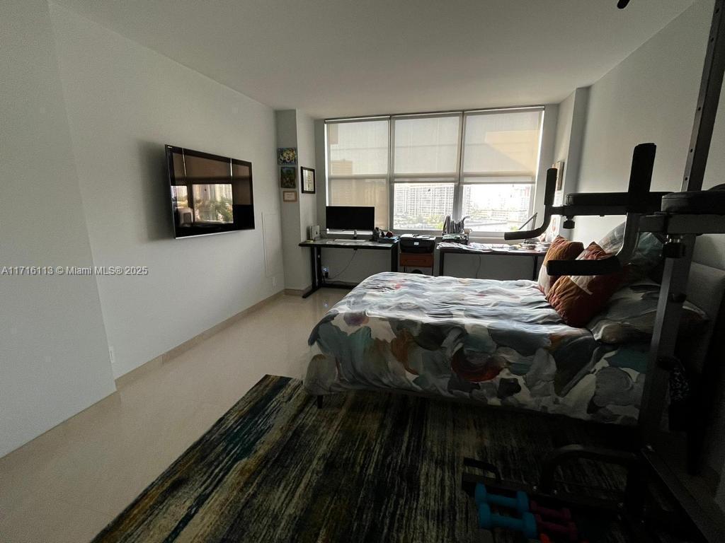 GOLDEN SURF TOWERS CONDO - Residential