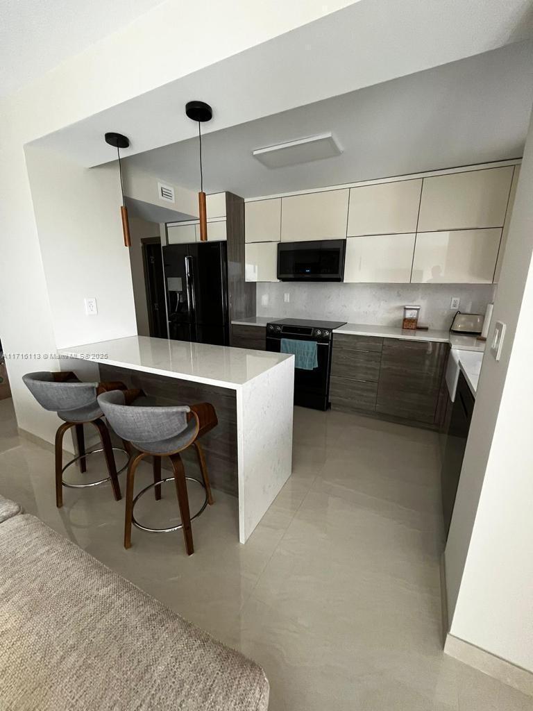 GOLDEN SURF TOWERS CONDO - Residential