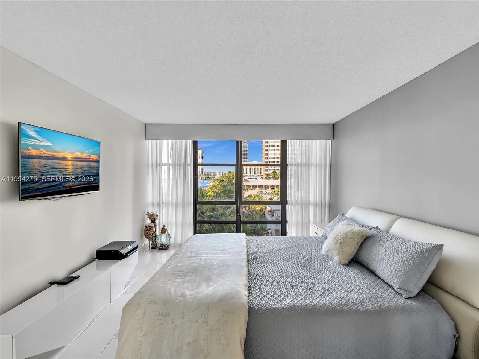 AVANT GARDE CONDO - Residential