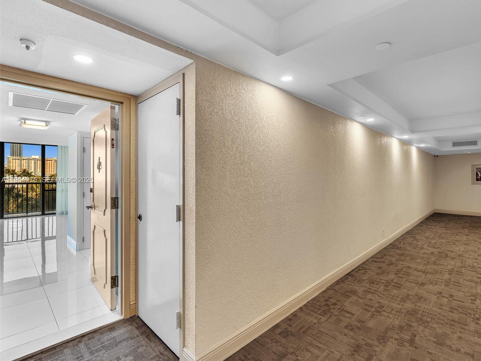 AVANT GARDE CONDO - Residential