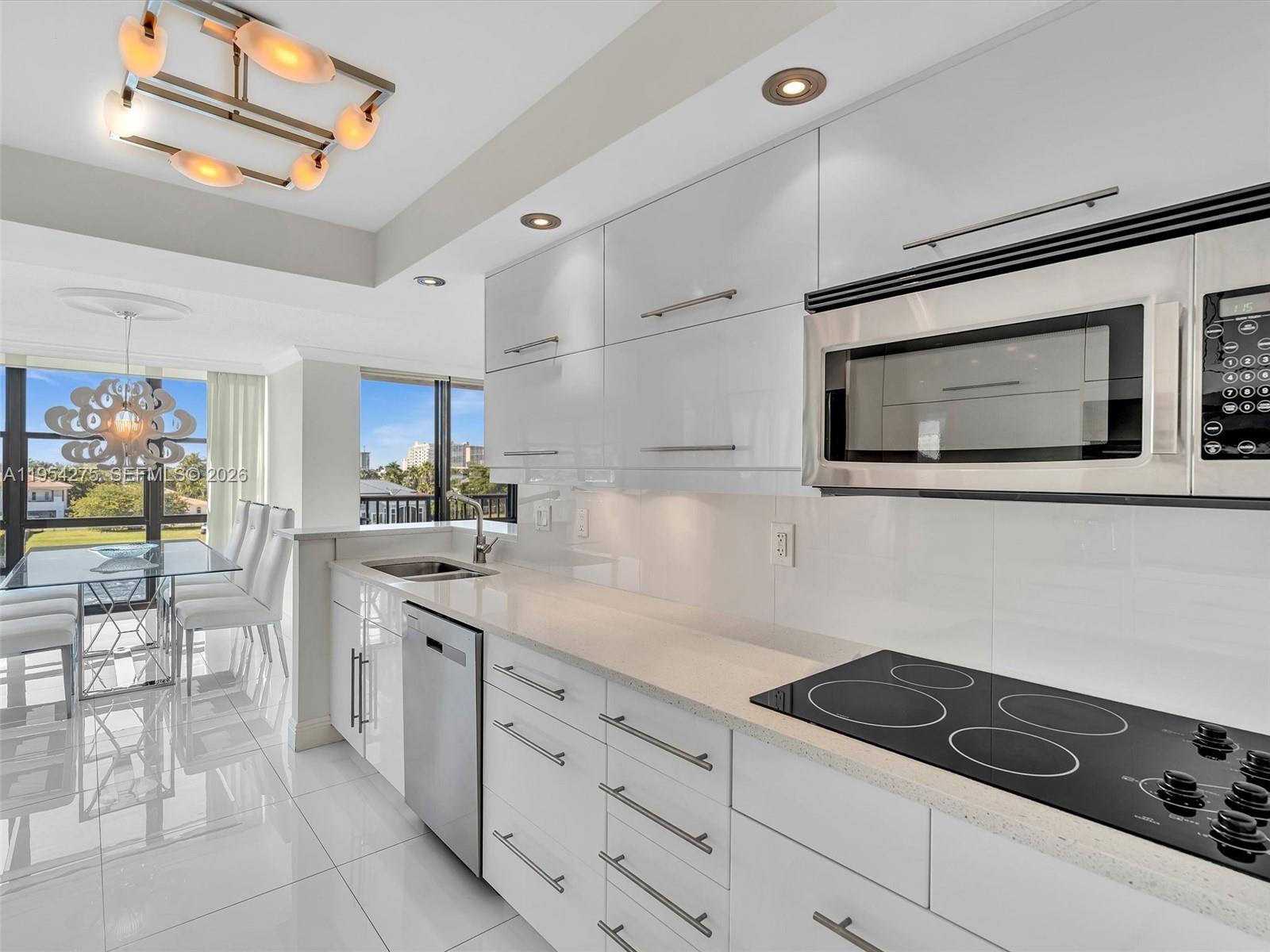 AVANT GARDE CONDO - Residential