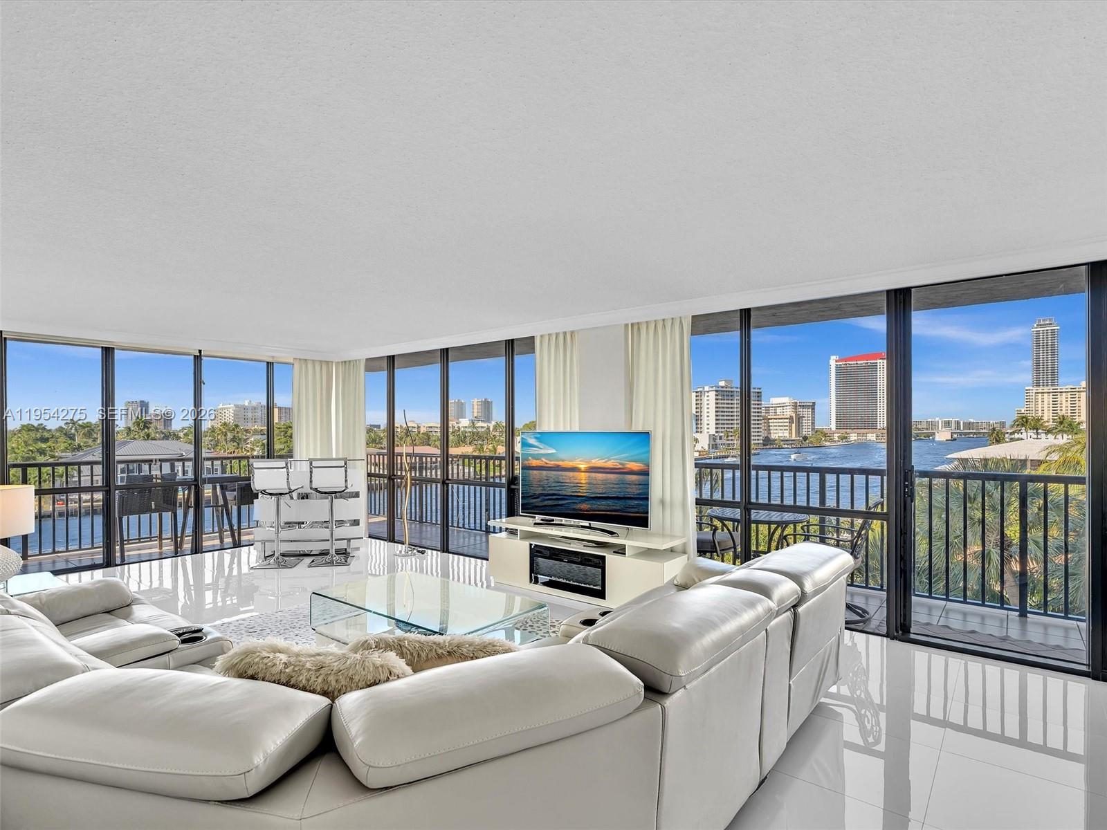 AVANT GARDE CONDO - Residential