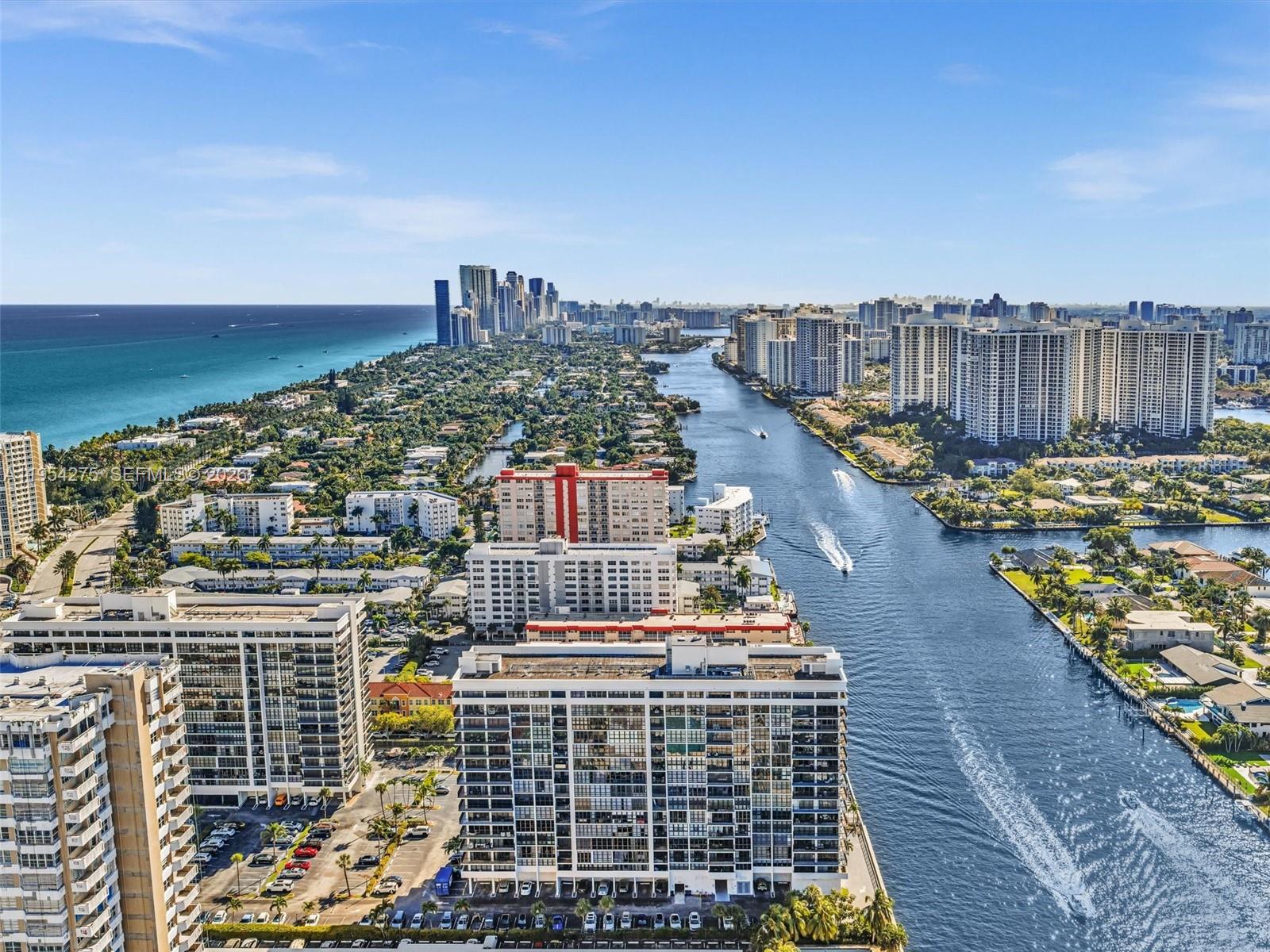 AVANT GARDE CONDO - Residential