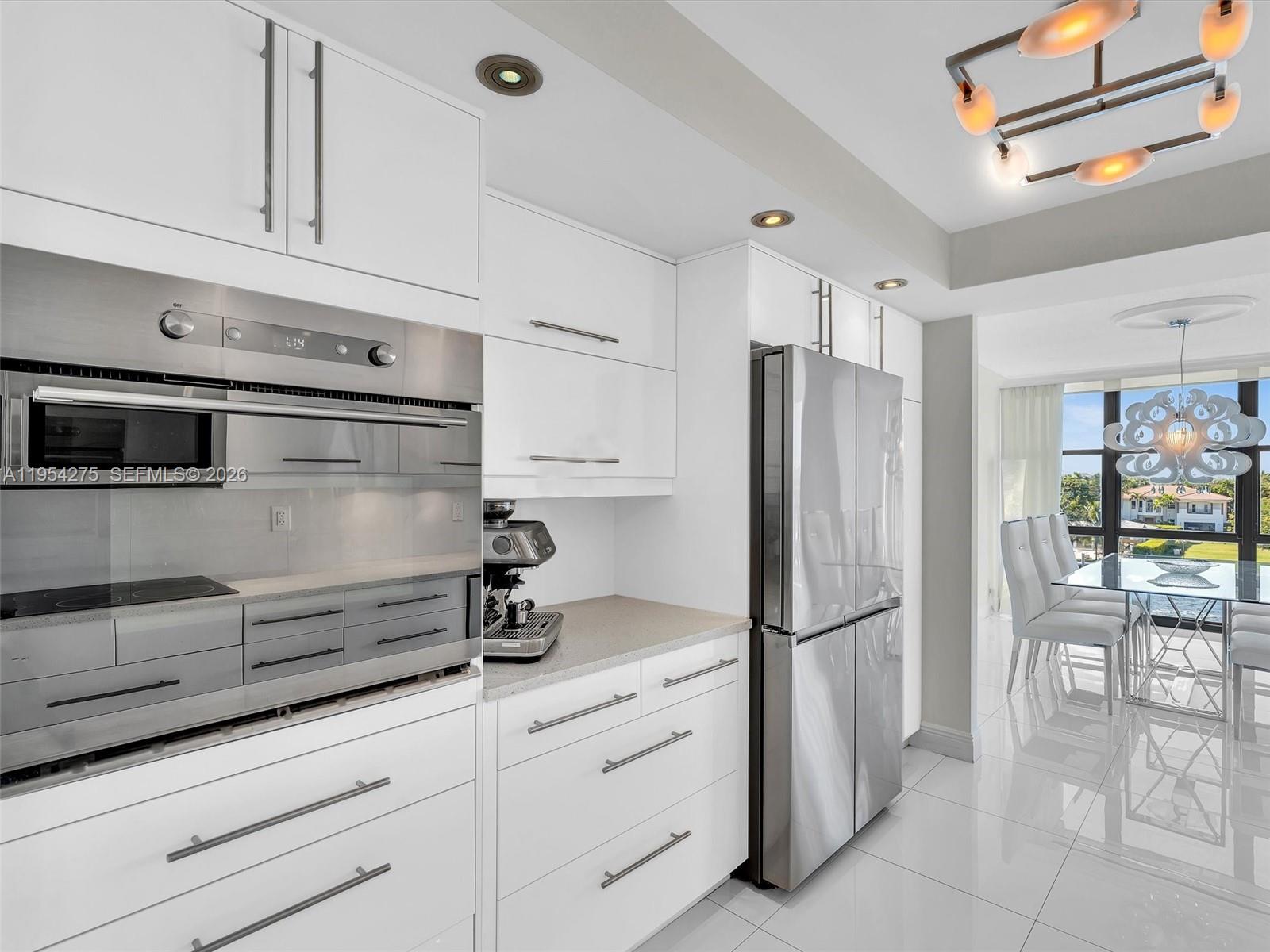 AVANT GARDE CONDO - Residential