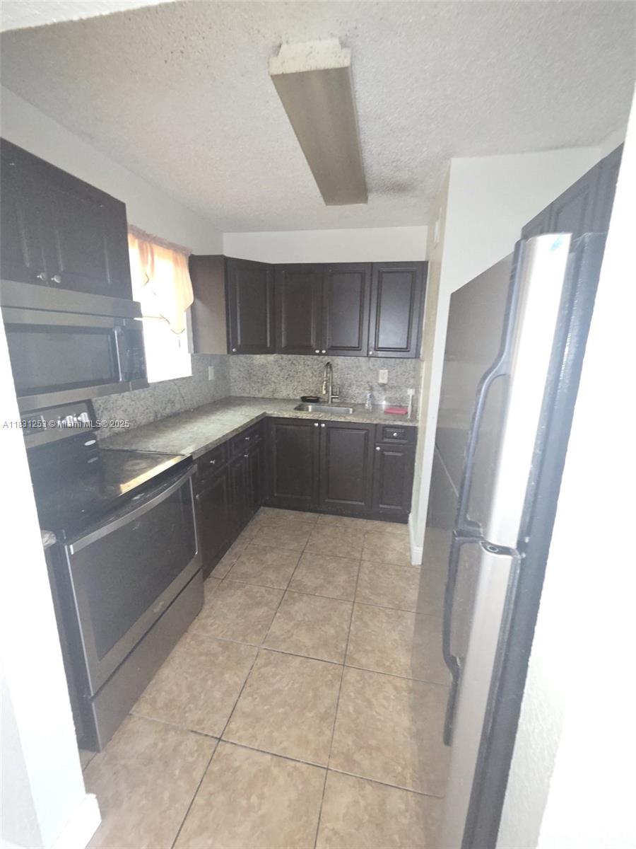 575 W 69th St 207