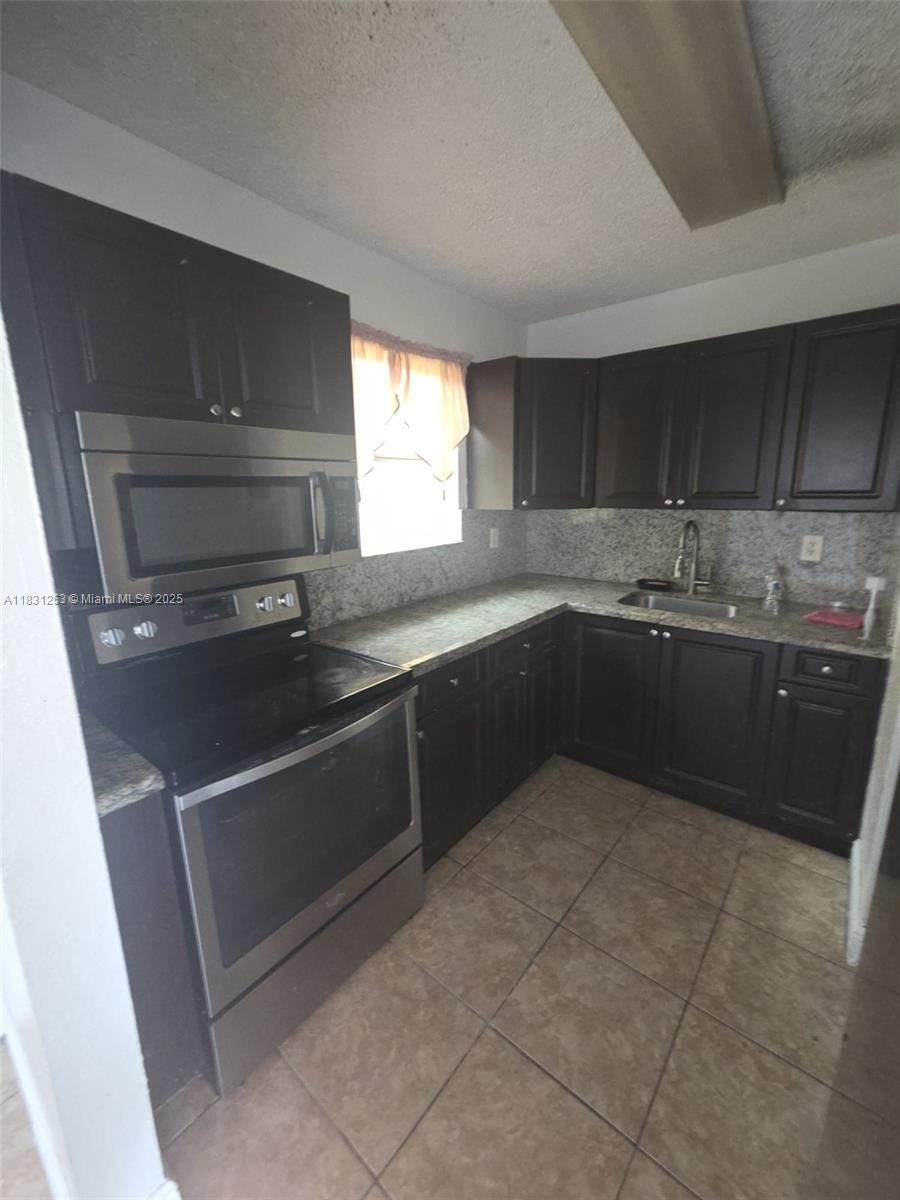 575 W 69th St 207