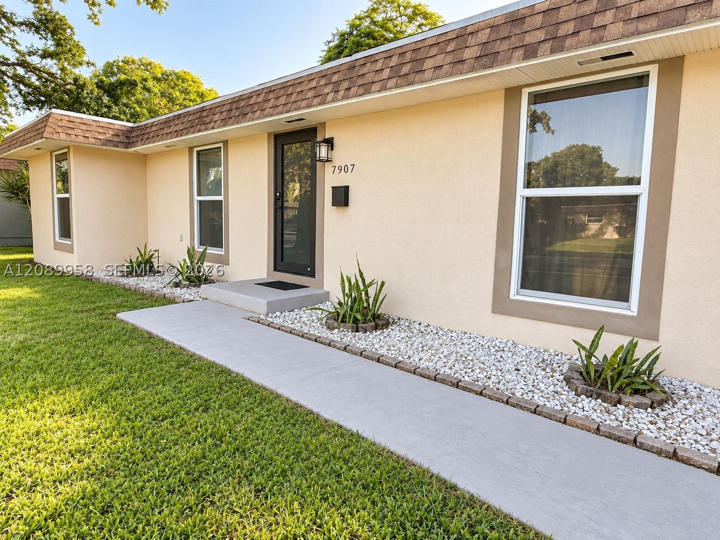 7907 NW 73rd Ter