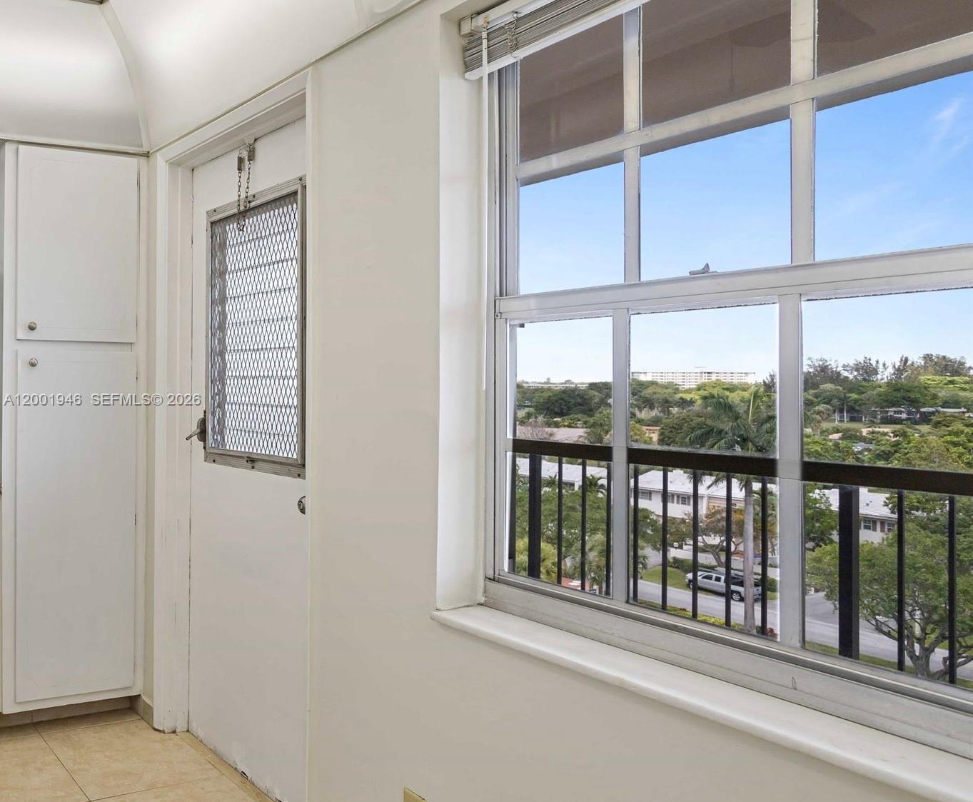 NO 9 PALM-AIRE COUNTRY CL - Residential