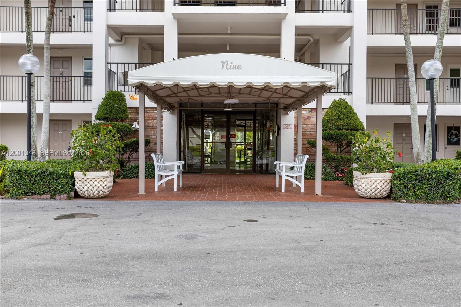 NO 9 PALM-AIRE COUNTRY CL - Residential