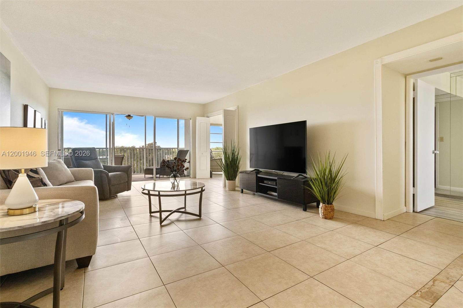 NO 9 PALM-AIRE COUNTRY CL - Residential