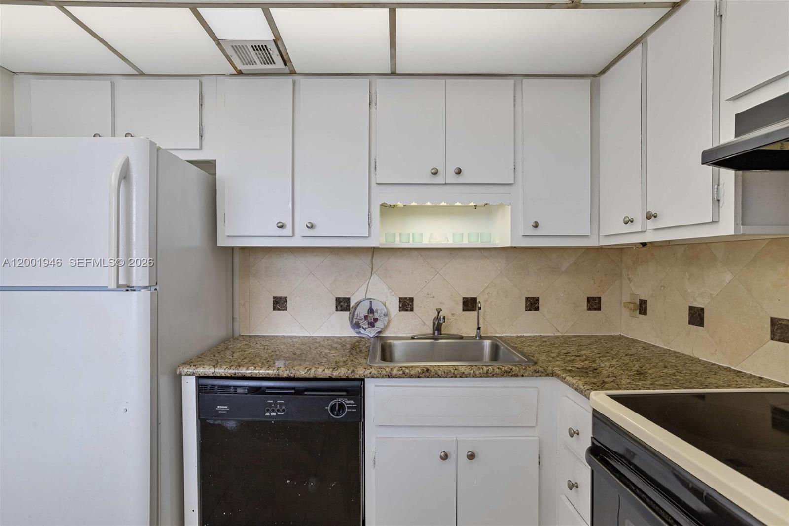 NO 9 PALM-AIRE COUNTRY CL - Residential