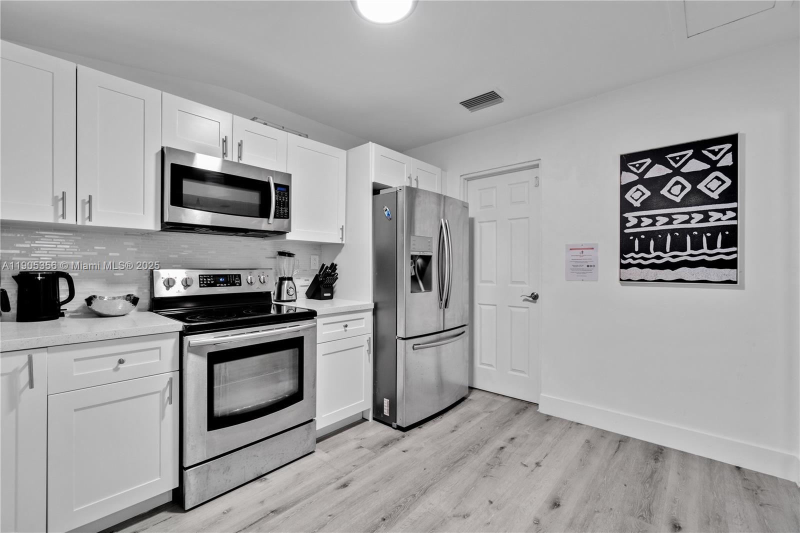 HERITAGE ESTATES SEC ONE - Residential Lease