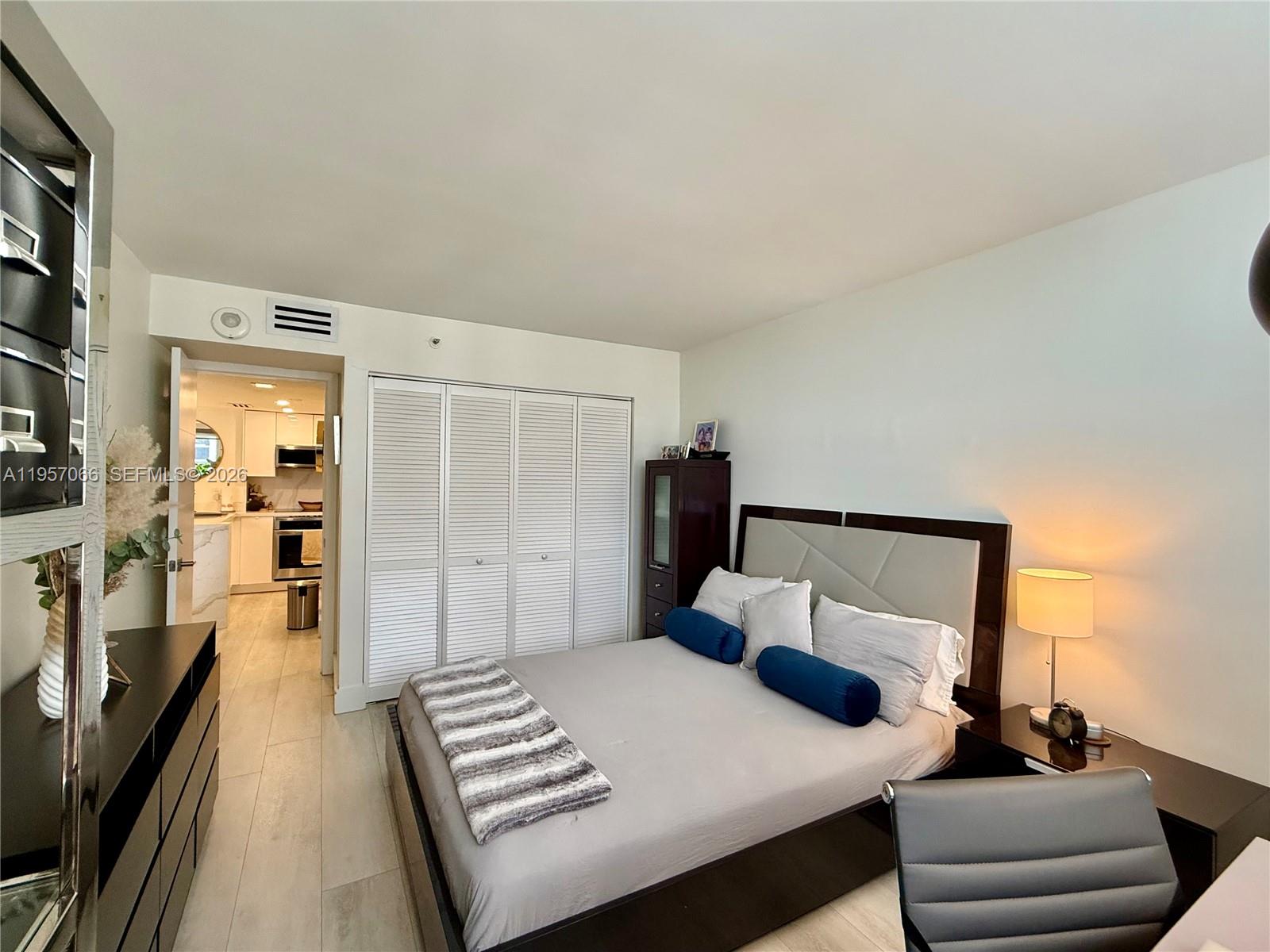 ISOLA CONDO - Residential