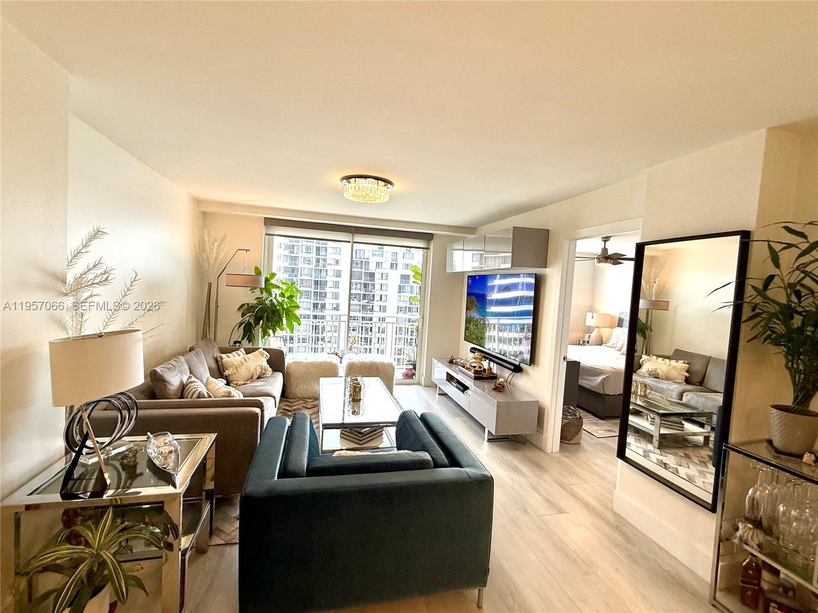 ISOLA CONDO - Residential