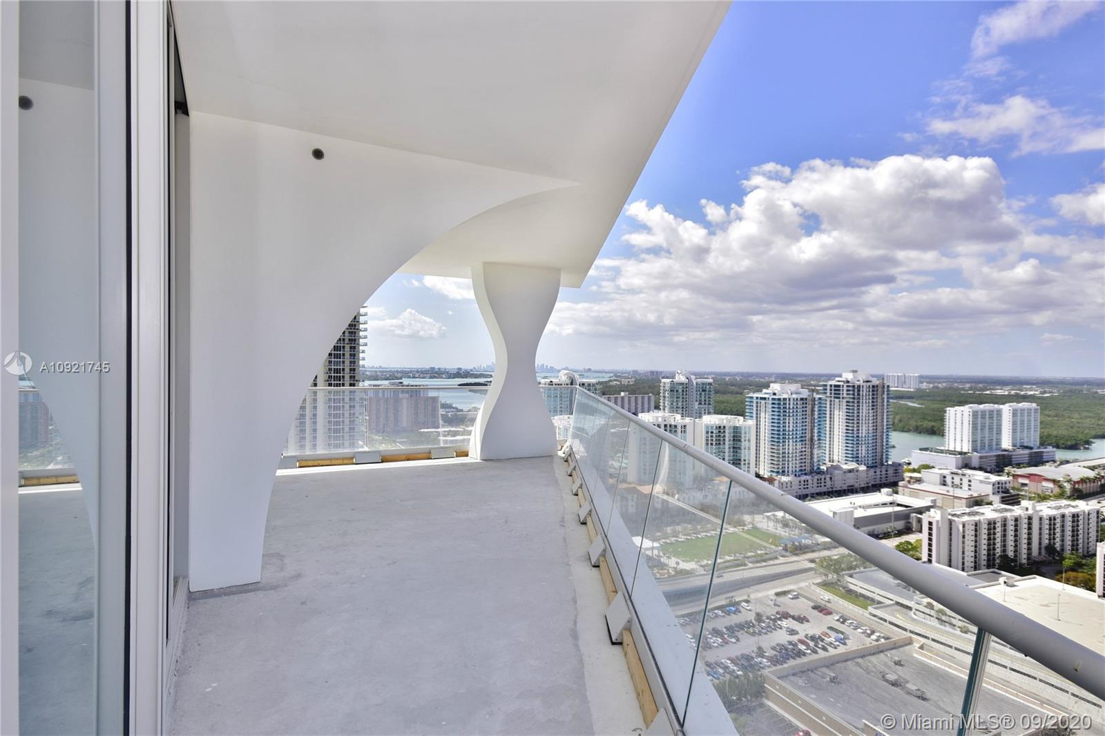 JADE SIGNATURE CONDO - Residential