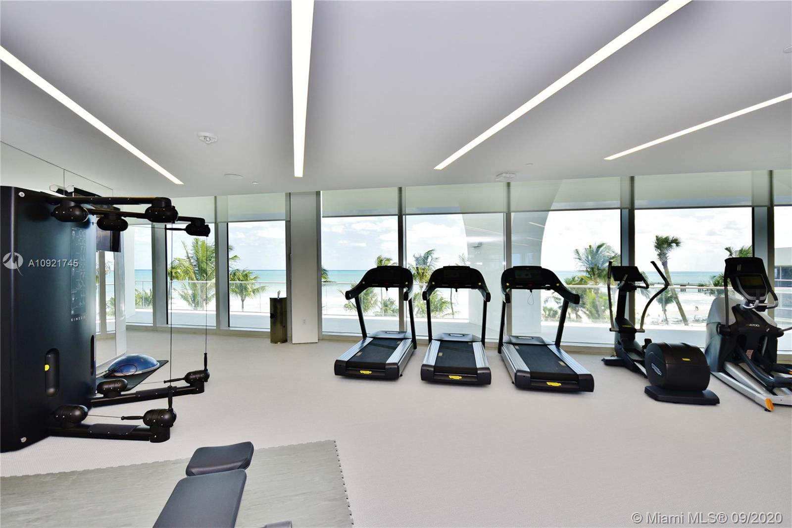 JADE SIGNATURE CONDO - Residential