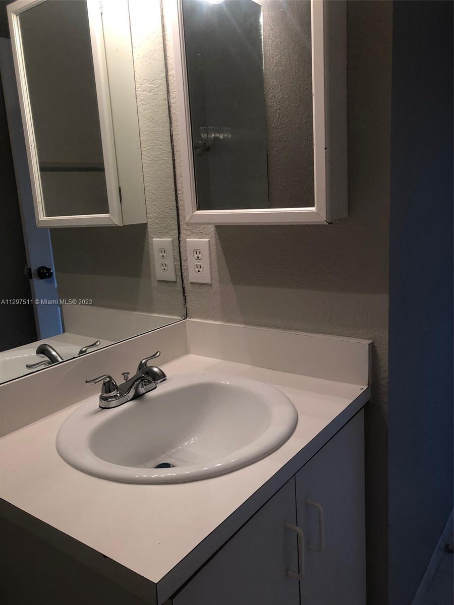 CHATEAUBLEU VILLAS AT MID - Residential