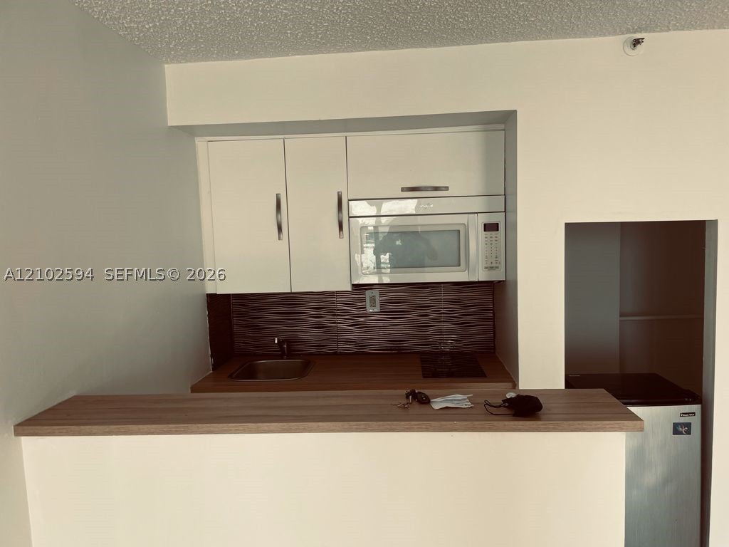 555 NE 15th St 412
