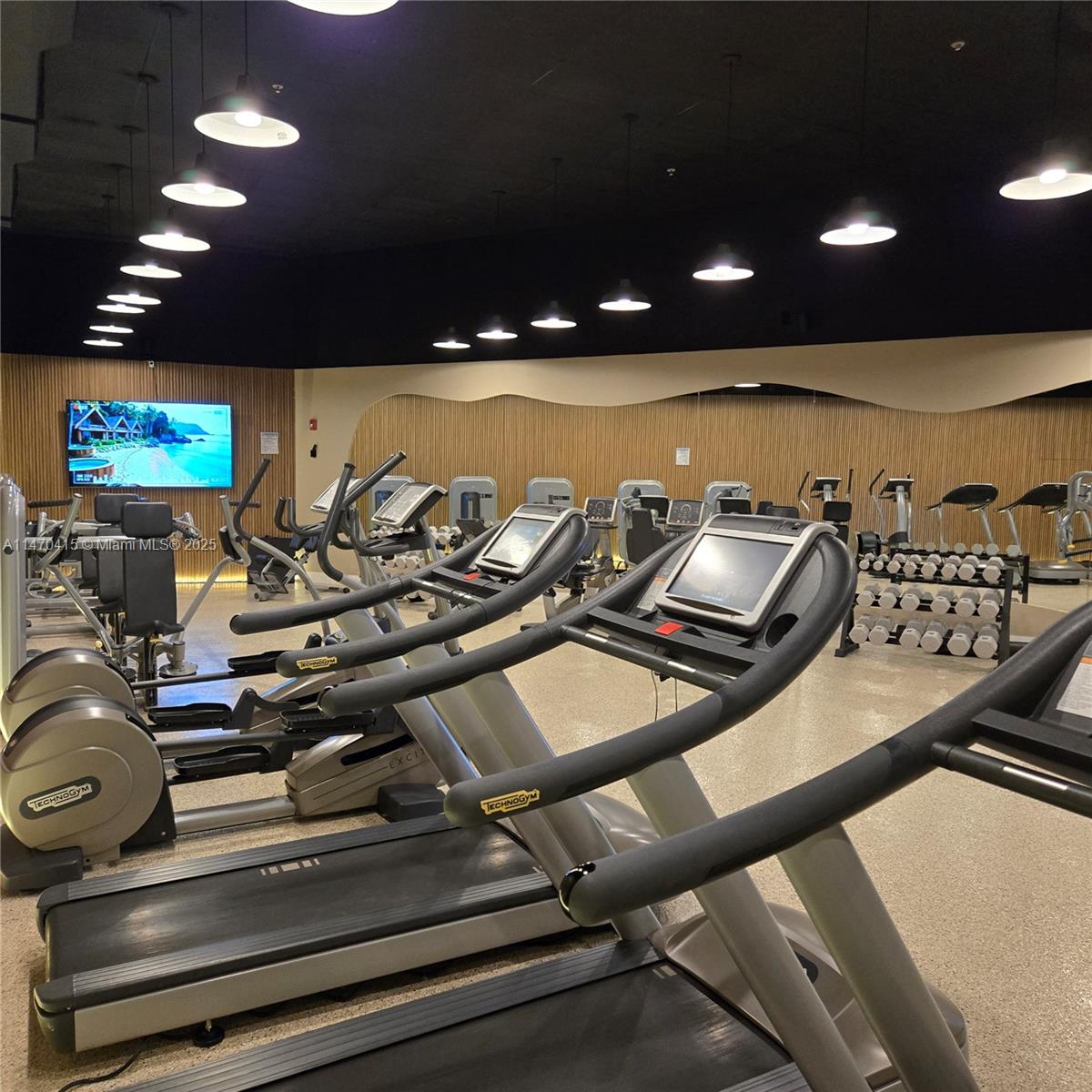 CASTLE BEACH CLUB CONDO - Residential Lease